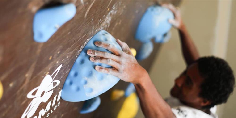7 Ways To Build Community With Fellow At-Home Rock Climbers